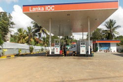 Government renews Indian Oil licence in Sri Lanka