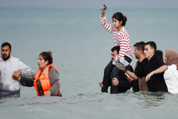 Channel drownings fail to deter desperate migrants