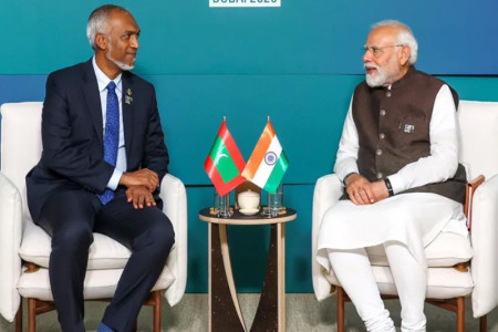 Maldives president visits India amid trouble in tourist paradise