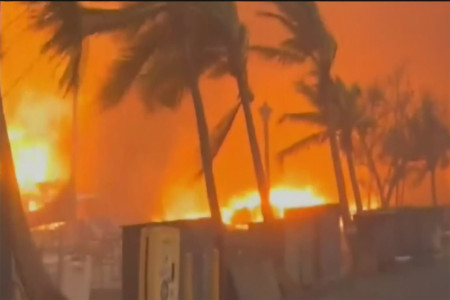 Hawaii wildfires: Crews may find 10 to 20 wildfire victims a day - governor