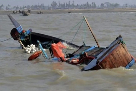 At least 64 people feared dead in Nigeria boat accident